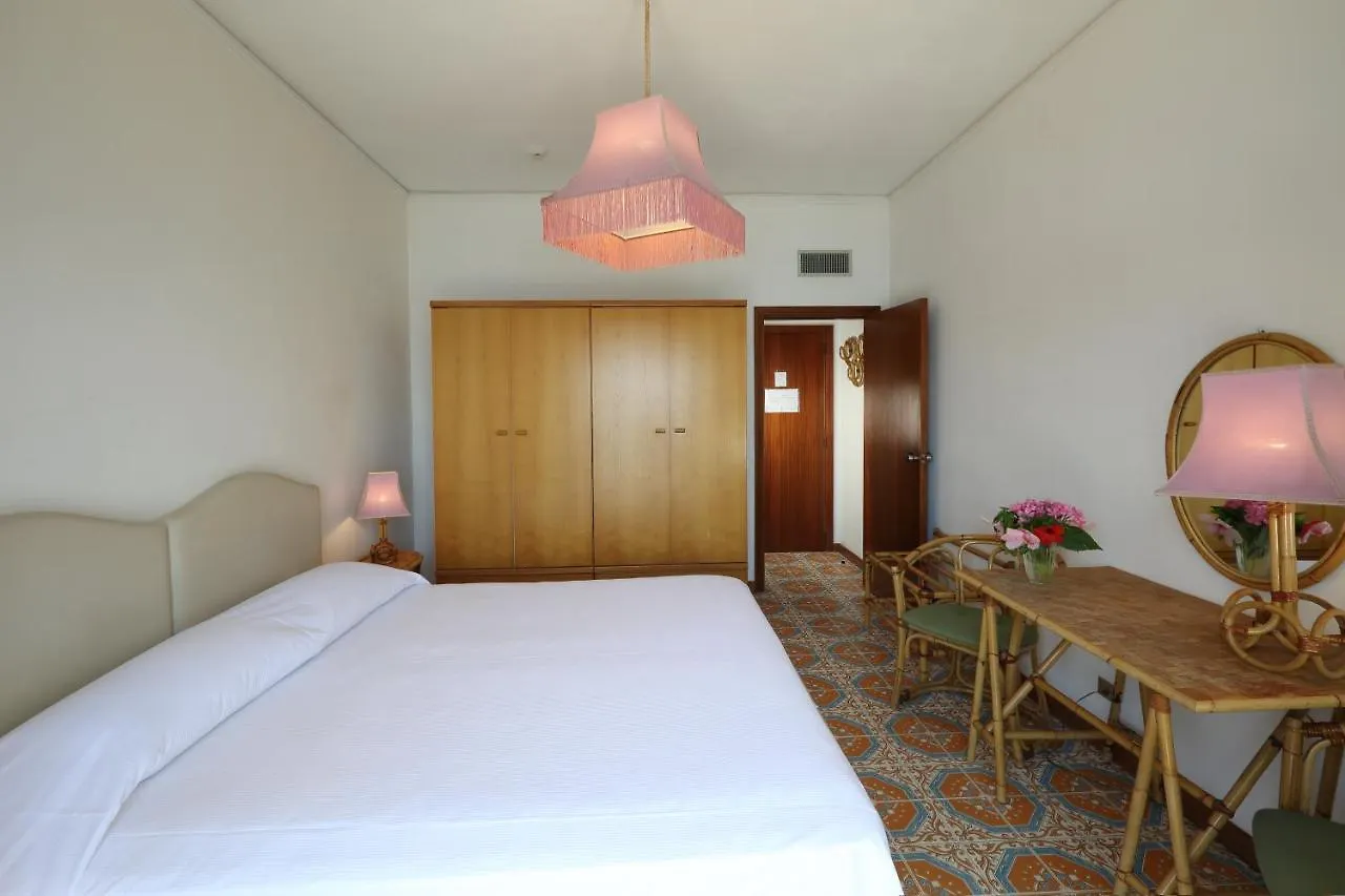 Hotel Lido Mediterranee Ταορμίνα